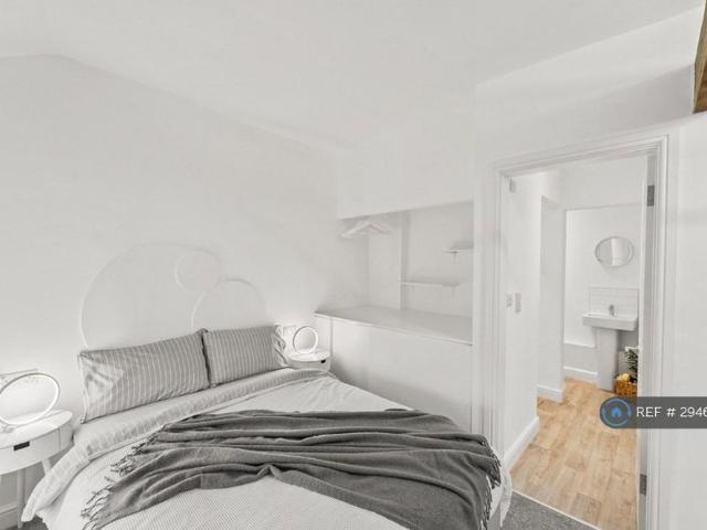 Studio for rent in Egginton, East Midlands
