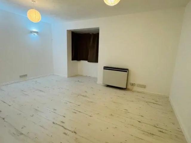 Studio for rent in Sudbury, Greater London