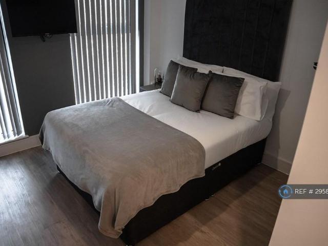 Studio for rent in Ladywood, West Midlands