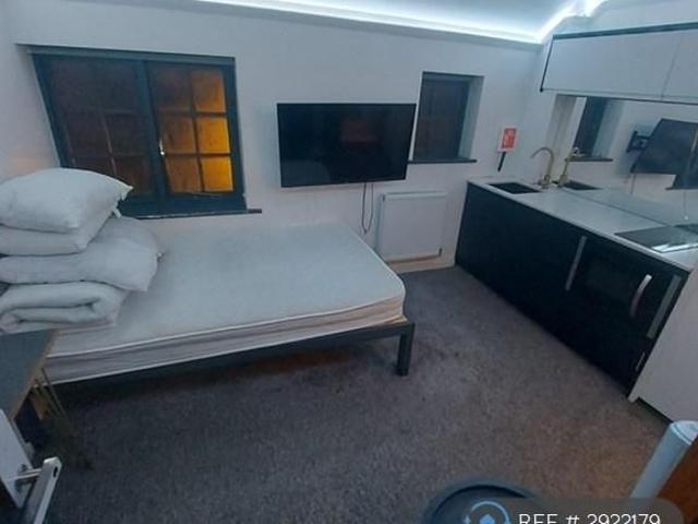 Studio for rent in Buckingham, Buckinghamshire