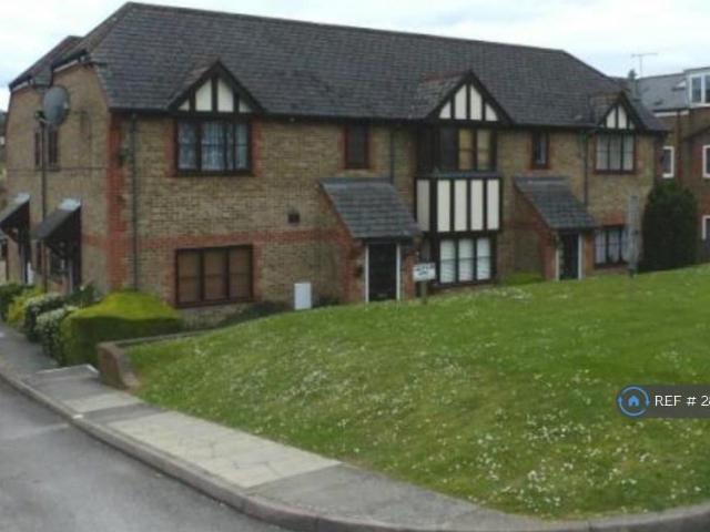 Flat for rent in Castlefield, Cressex