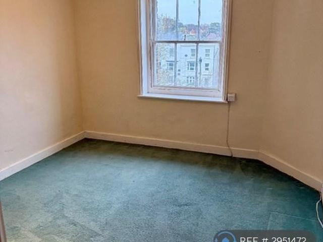 Studio for rent in Clapham, West Sussex