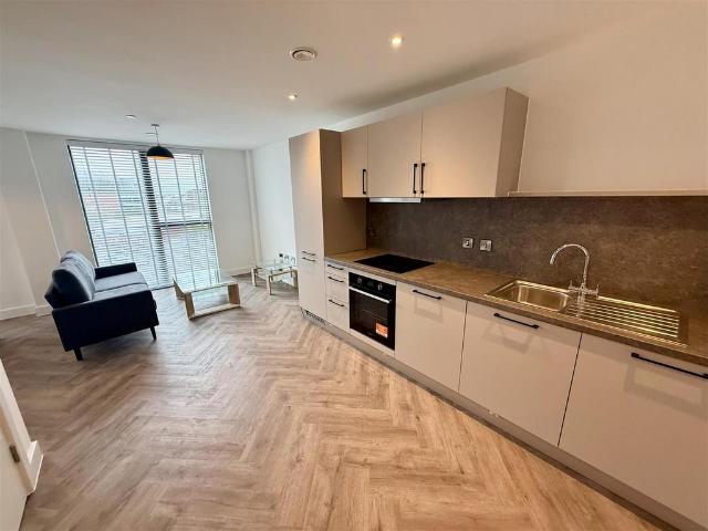 Flat for rent in New Normanton, East Midlands
