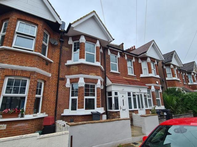 Flat for rent in London Borough of Hounslow, Heston