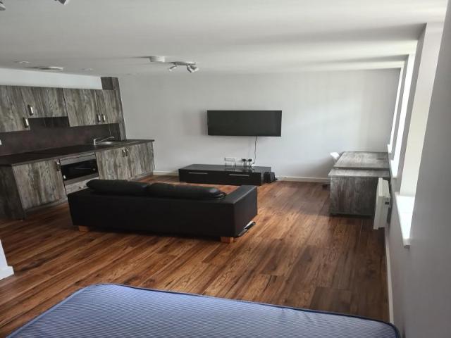 Flat for rent in St Matthew's, Old Wharf