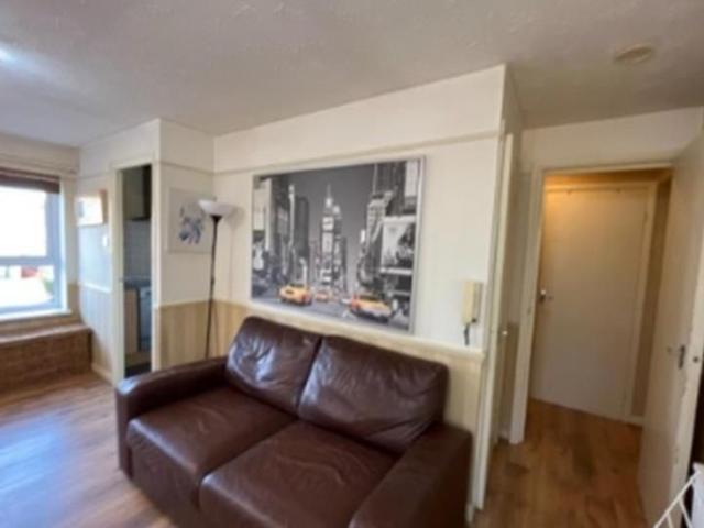 Studio for rent in Eskview, Musselburgh