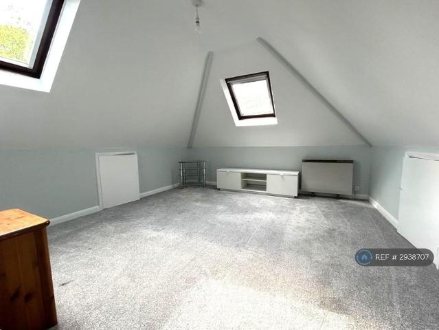 Flat for rent in Castlefield, Cressex