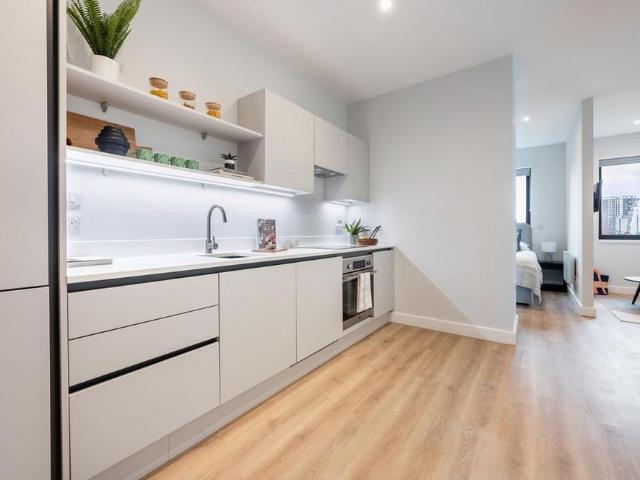 Studio for rent in Lee Bank, Greater Manchester