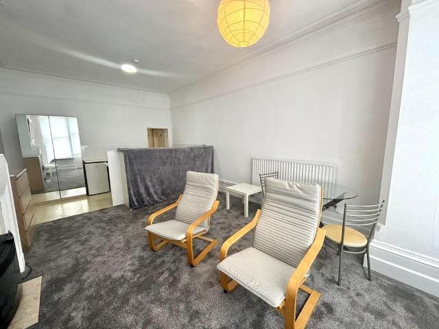 Studio for rent in West End, Darley Abbey