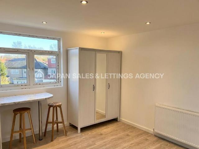 Studio for rent in Alperton, Greater London