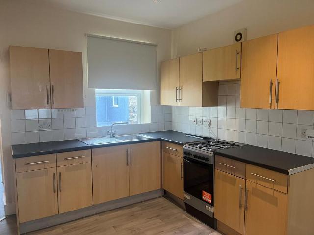 Flat for rent in Clarendon, Ash
