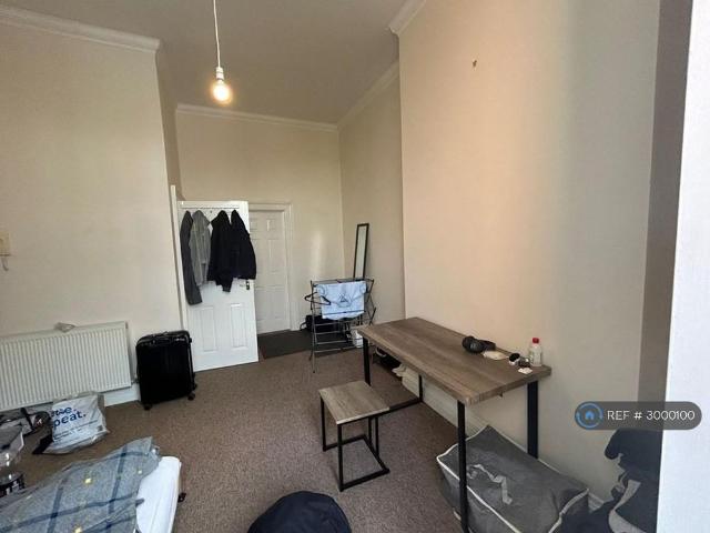 Studio for rent in City Centre, Feckenham