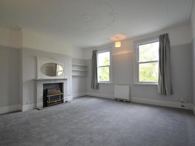 Studio for rent in Surbiton, Greater London