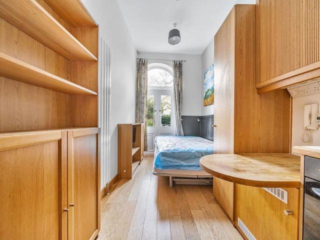 Studio for rent in Westminster, Greater London