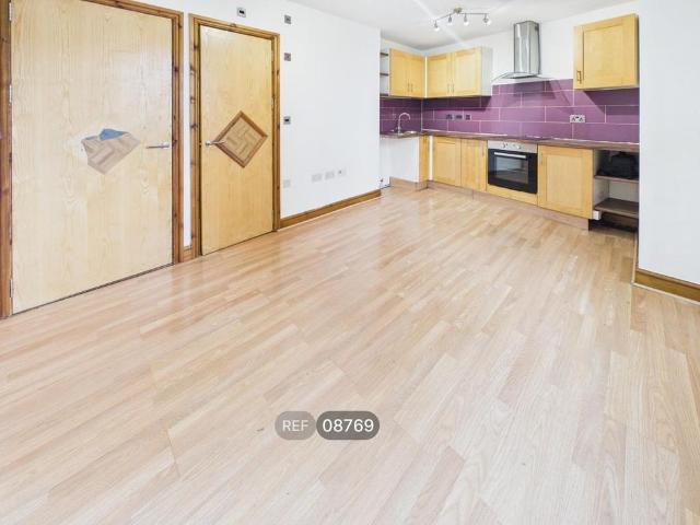 Studio for rent in Pontefract, Wakefield