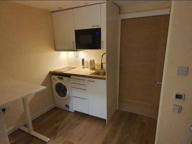 Flat for rent in West Heath, Greater London