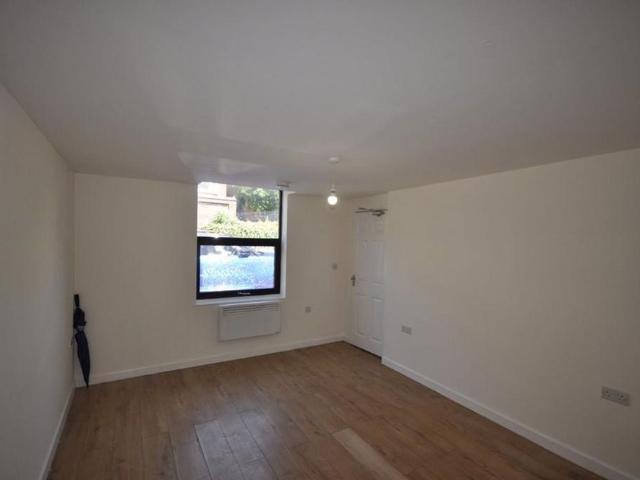 Studio for rent in Brierley Hill, West Midlands