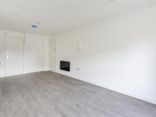 Studio for rent in London Borough of Lewisham, Greater London