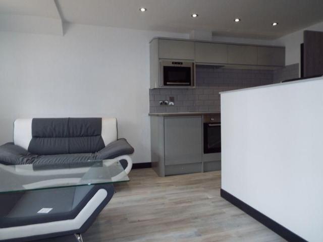 Studio for rent in Stirchley, West Midlands