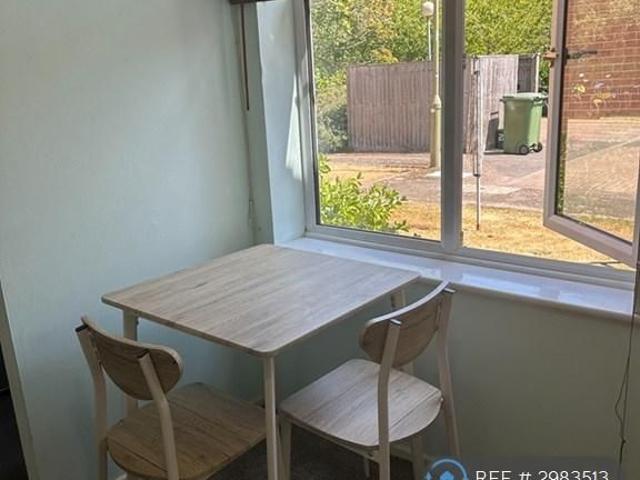 Studio for rent in Dromore, Oxfordshire