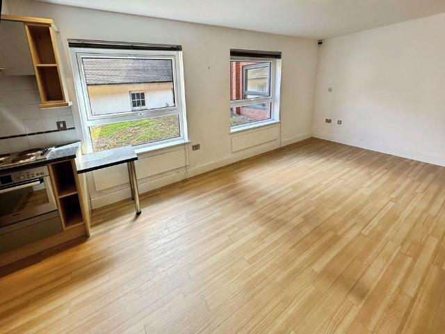 Studio for rent in Riverdene, Priest Down