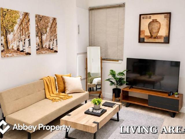 Studio for rent in Spring Park, Luton