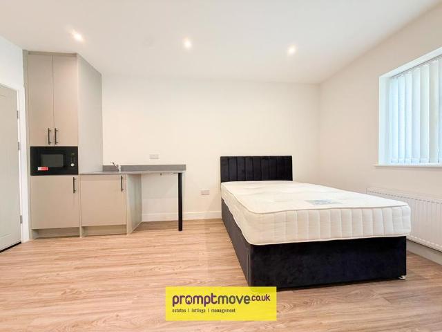 Studio for rent in Leagrave, Luton