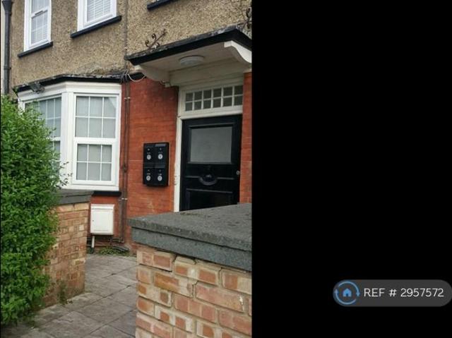 Flat for rent in London Borough of Croydon, Norbury