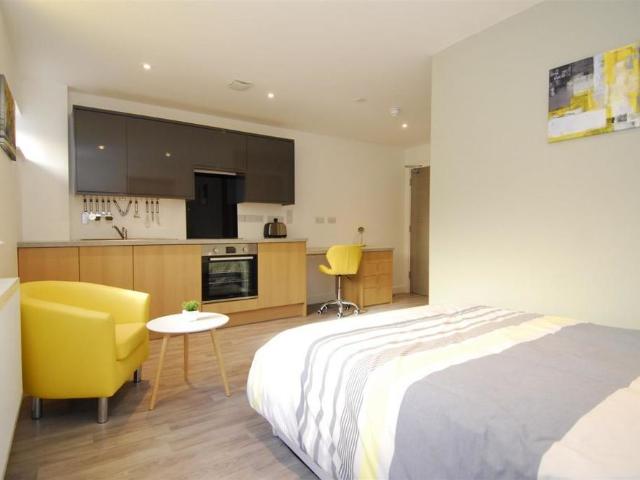 Studio for rent in St. Judes, Plymouth