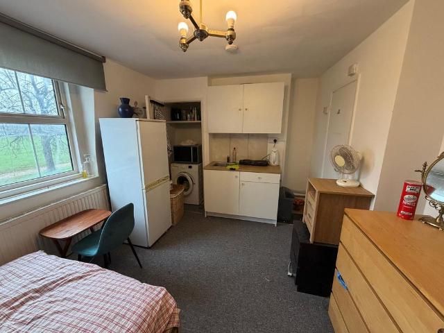 Flat for rent in Greater London