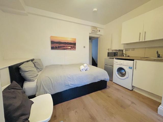 Flat for rent in Hendon Central, The Hyde