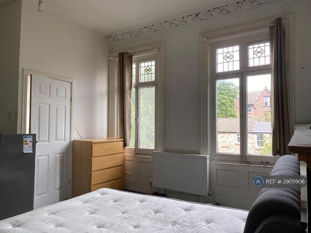 Flat for rent in Calderstones, Isle Of Man