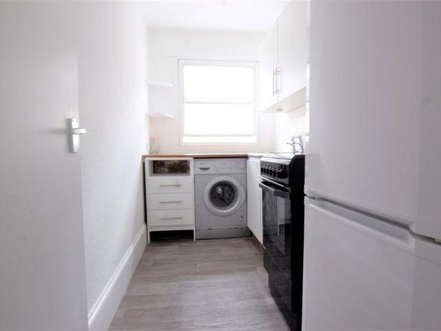 Studio for rent in High Brooms, Tunbridge Wells
