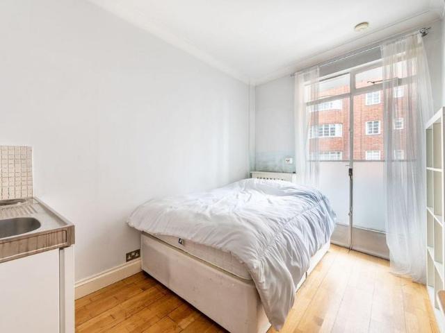 Studio for rent in St. John's Wood, Greater London