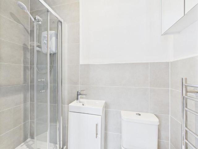 Studio for rent in Worthing, West Sussex