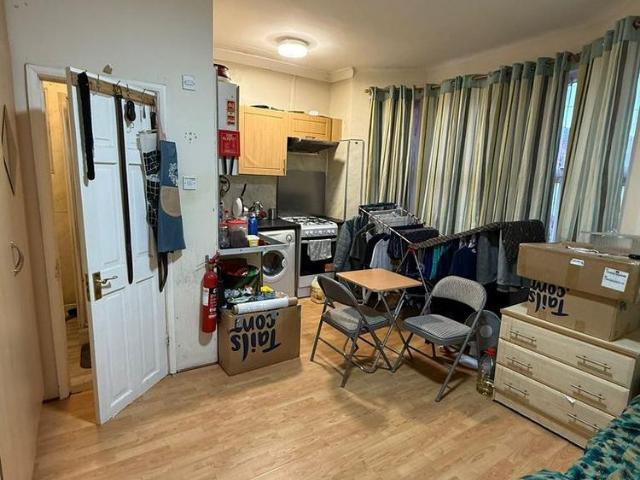 Studio for rent in London Borough of Hounslow, Greater London