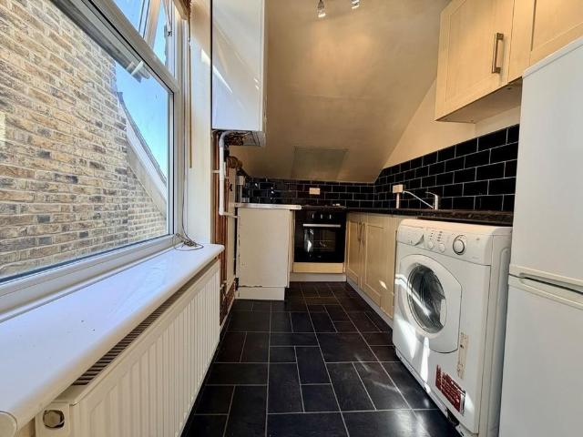 Studio for rent in London Borough of Croydon, Selhurst