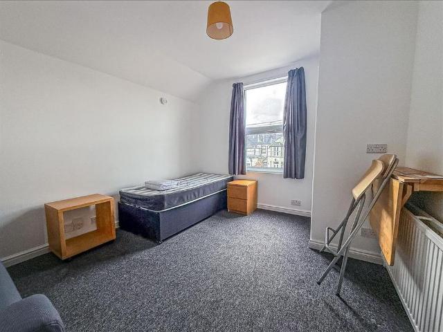 Studio for rent in Plasnewydd, Cardiff