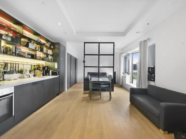 Flat for rent in London City Island, Blackwall