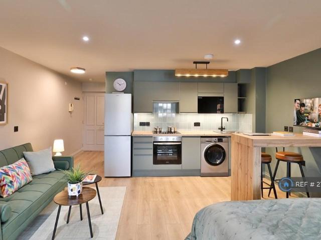 Flat for rent in Evershot, Oxfordshire