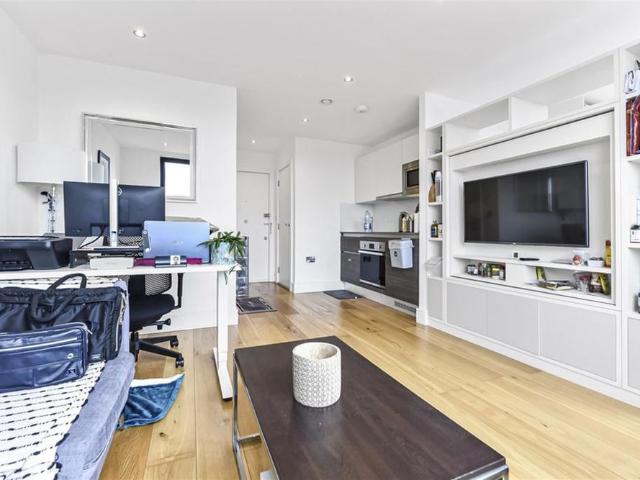Studio for rent in Hayes, Greater London