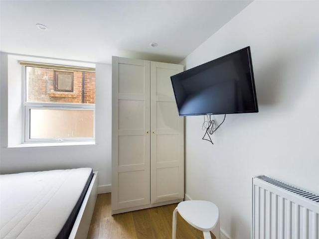 Studio for rent in Brunswick, Brighton & Hove