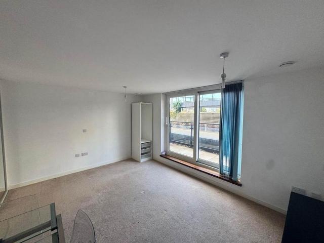 Studio for rent in Castle Quarter, Cardiff