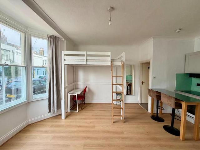 Studio for rent in West Hill, Brighton