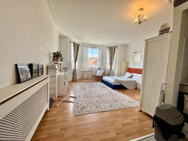 Flat for rent in Belsize Park, Primrose Hill