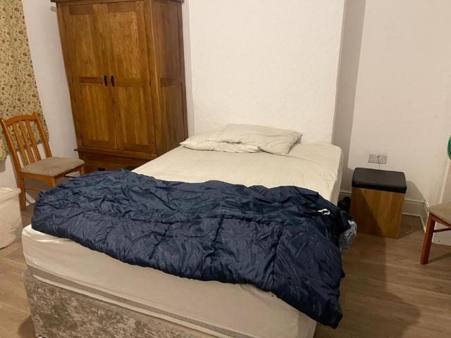Flat for rent in London Borough of Merton, Greater London