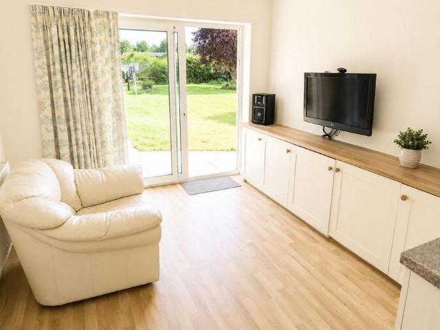 Studio for rent in The Image, Pouchen End