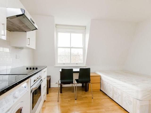 Studio for rent in Belsize Park, Greater London