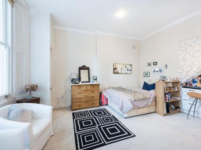 Studio for rent in South Kensington, Greater London