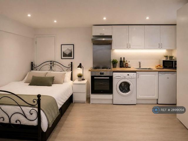 Studio for rent in Chalk Farm, Isle Of Man